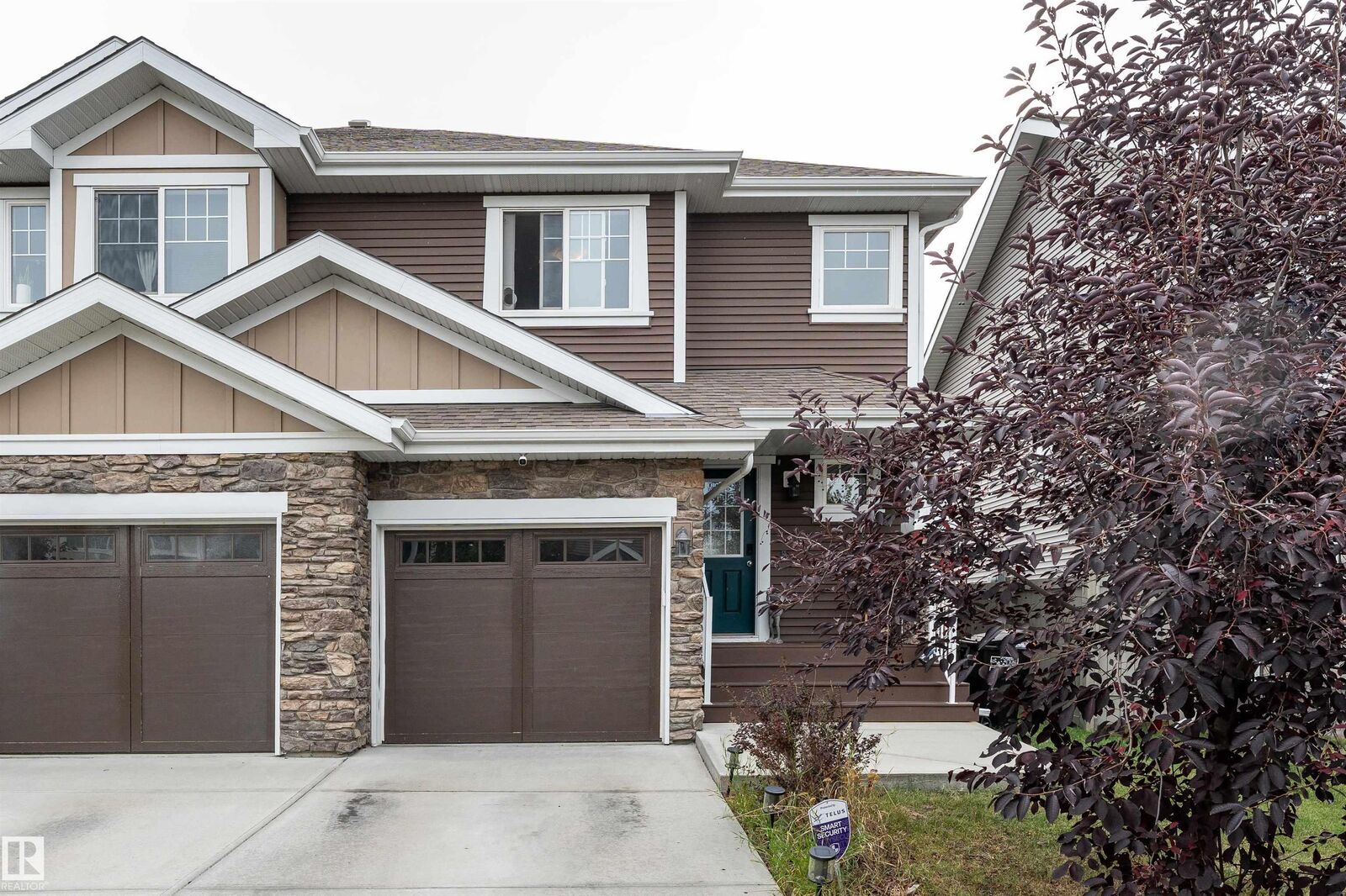 Property Photo: 521 Ebbers Way NW AB T5Y 3T8