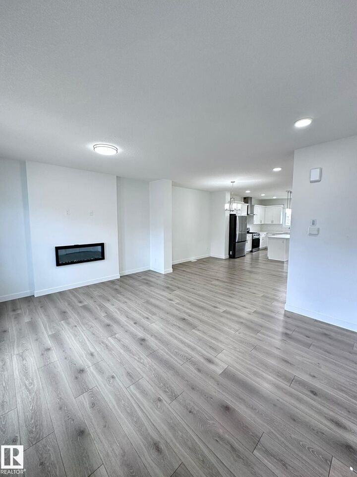 Property Photo: 436 29 Street SW AB T6X 3E7