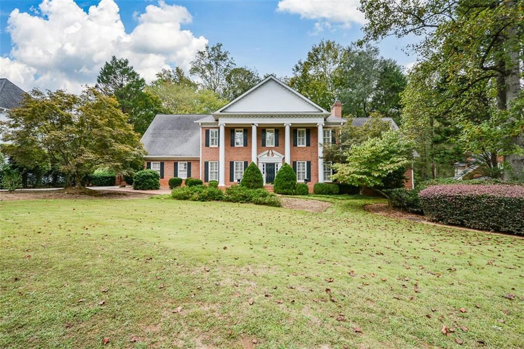 Property Photo: 1640 Lazy River Lane GA 30350