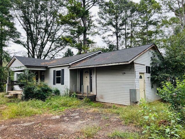Property Photo: 3278 Fowler Drive GA 30066