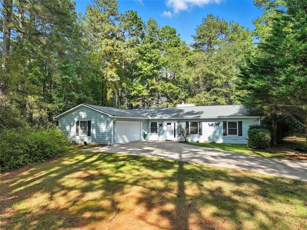 Property Photo: 3170 Wages Circle GA 30019