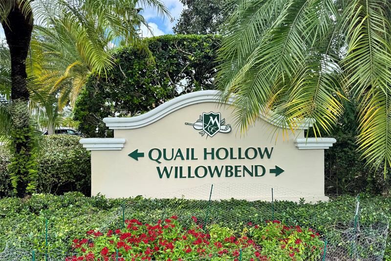 Property Photo:  1892 SW Willowbend Ln  FL 34990 