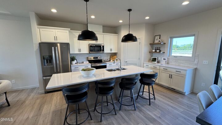 Property Photo: 4408 Silver Boulevard ND 58503