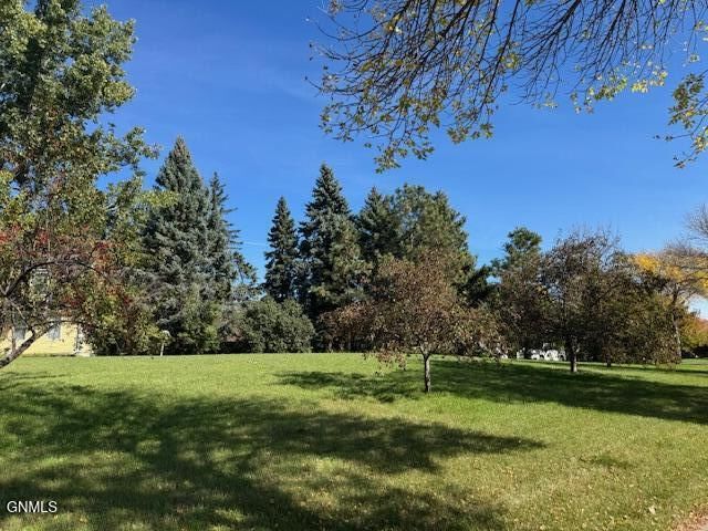 Property Photo: 360 Brandon Drive ND 58503