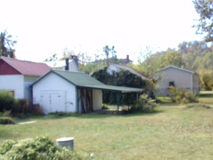 Property Photo: 705 W Maple Ave WV 24910