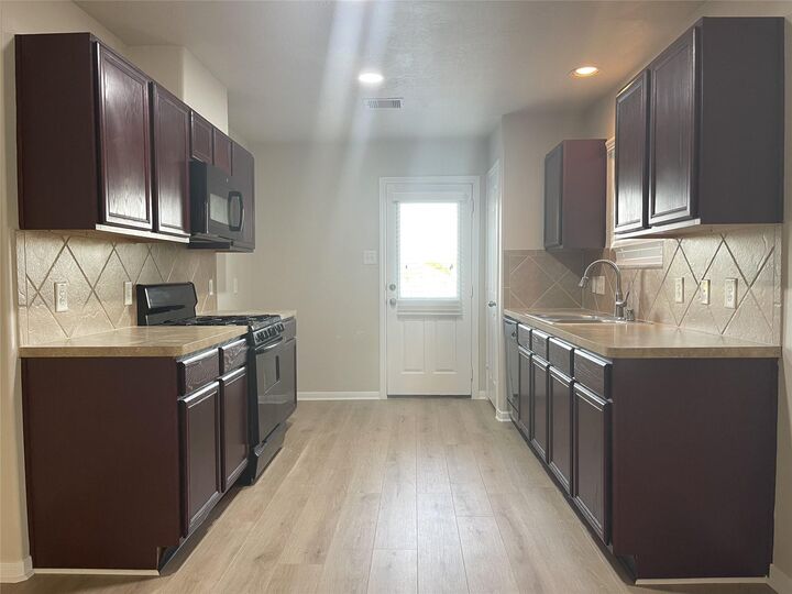 Property Photo: 21527 Falvel Misty Drive TX 77388