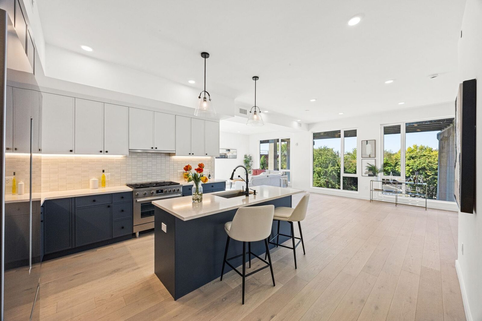 Property Photo: 425 3rd St 402 NJ 07302