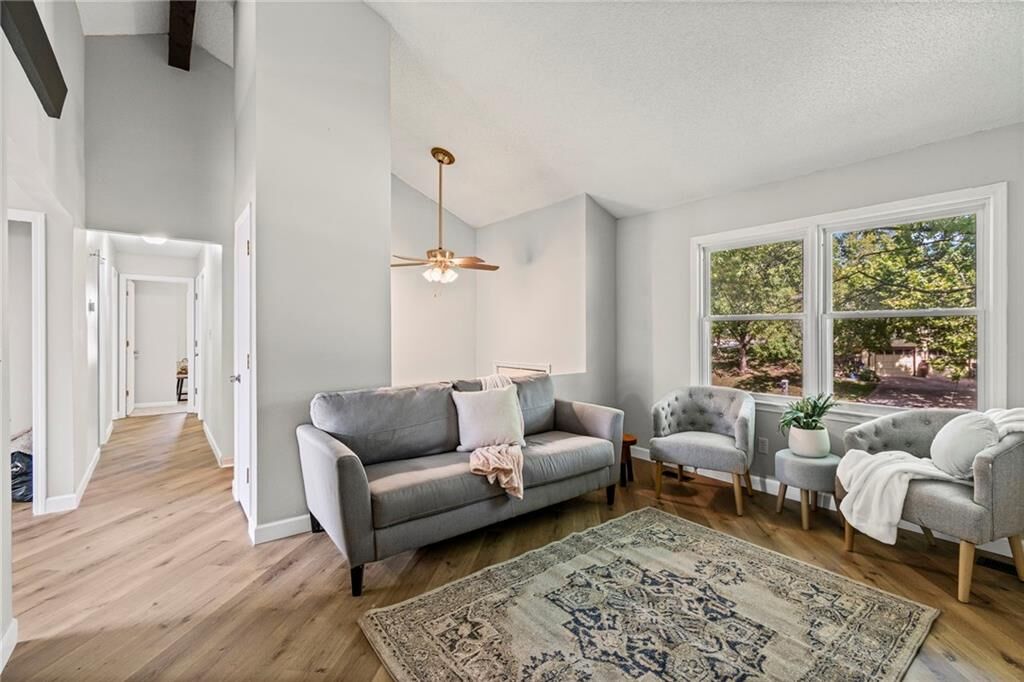 Property Photo: 507 Vivian Street MO 64068