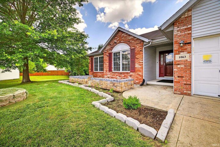 Property Photo:  1063 S Colchester Court  IN 47401 