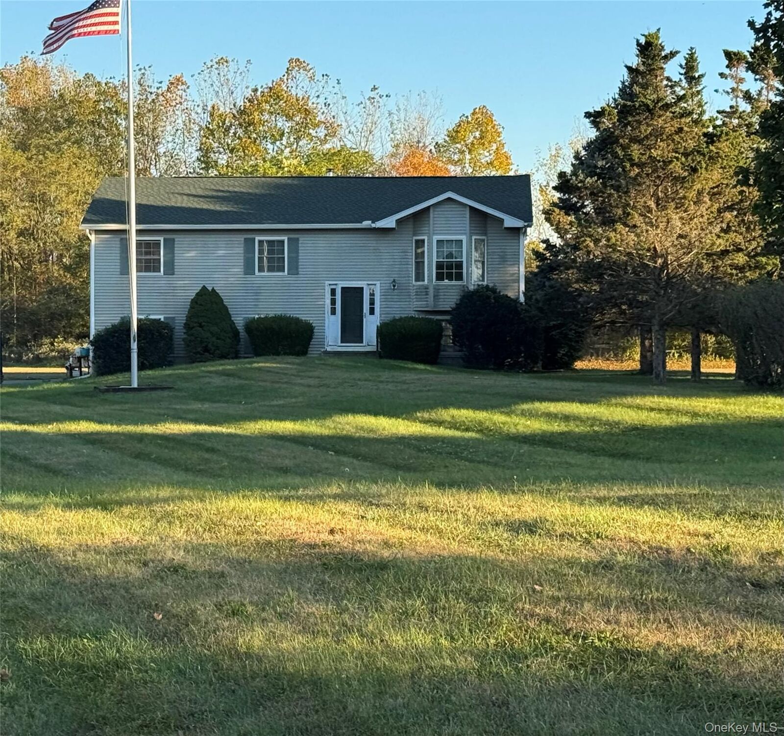 Property Photo: 211 Robinson Lane NY 12590