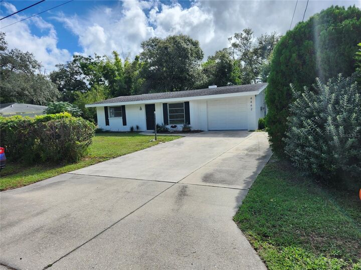 4442 Beacon Drive  Sarasota FL 34232 photo