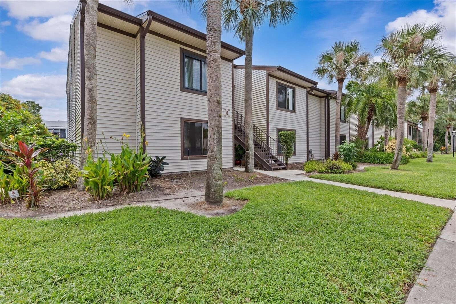 Property Photo:  388 Moorings Cove Drive 6E  FL 34689 