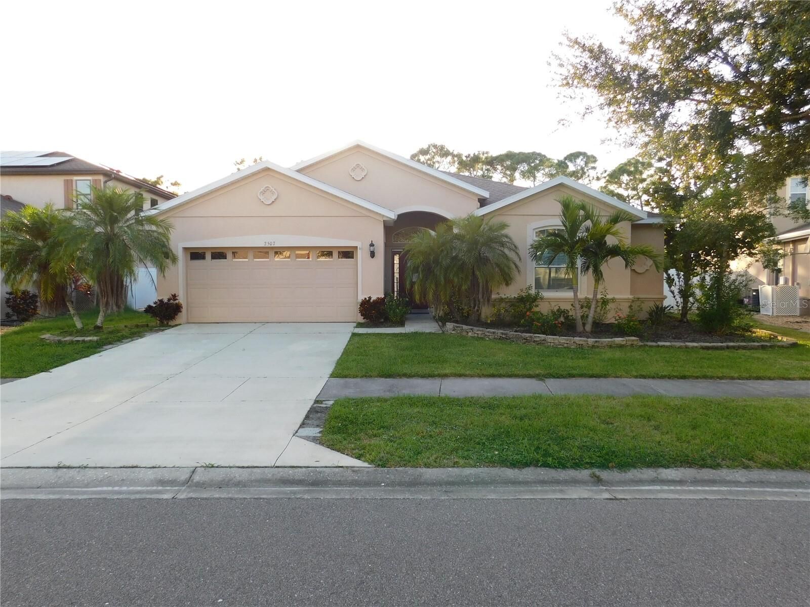 Property Photo: 2507 Hobblebrush Drive FL 34289
