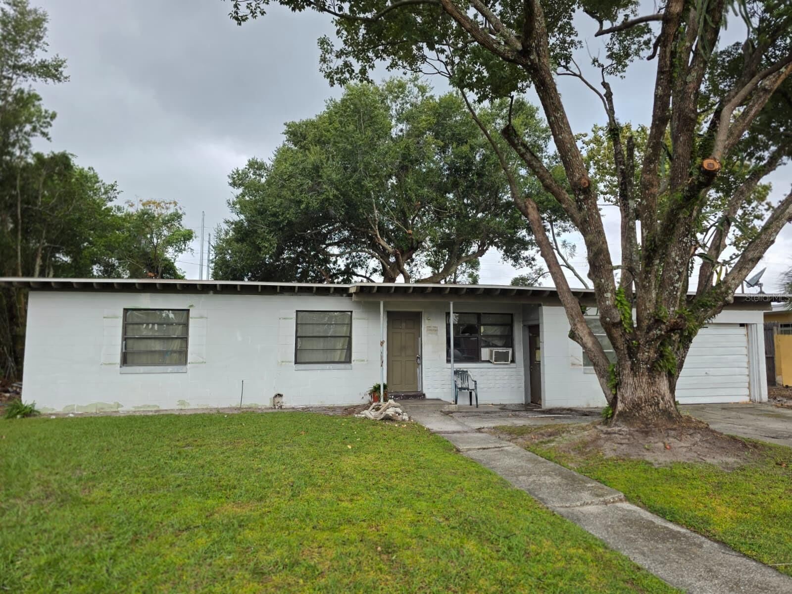 Property Photo: 1716 Furey Drive FL 32822
