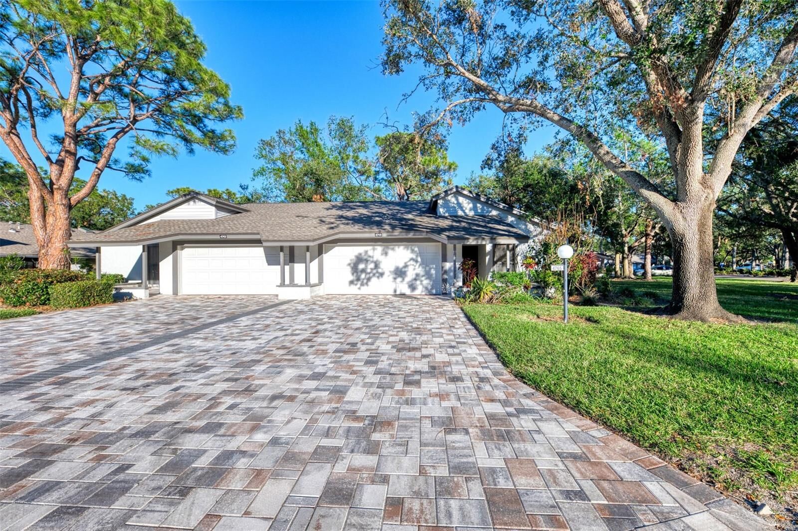 Property Photo: 4765 Oak Forest Drive W 47 FL 34231