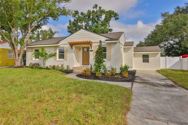 Property Photo:  2125 W Ferris Avenue  FL 33603 