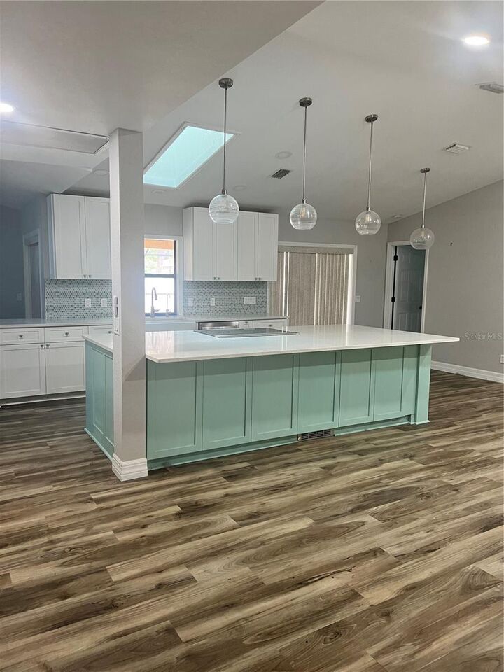 Property Photo: 23176 Aberdeen Avenue FL 33952
