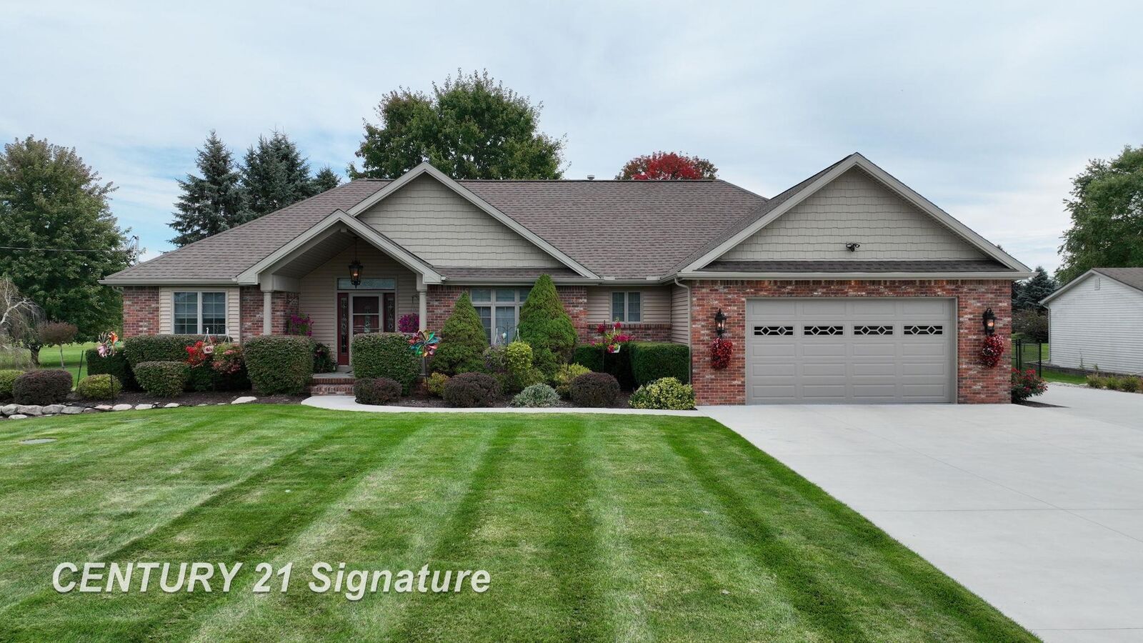Property Photo: 10042 N Jennings Road MI 48420
