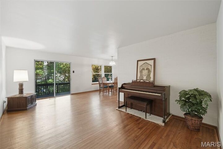 Property Photo: 32 Oak Forest Drive MO 63303