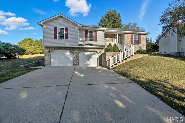 Property Photo: 1246 Deer Run Drive MO 63090
