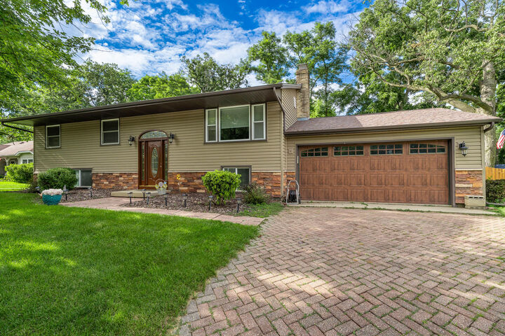 501 Sue Ann Dr  Lake Geneva WI 53147 photo