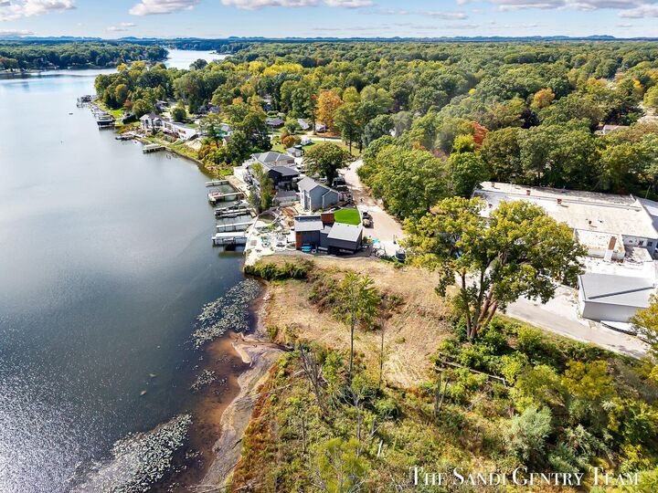 Property Photo: 148 Lake Street MI 49415