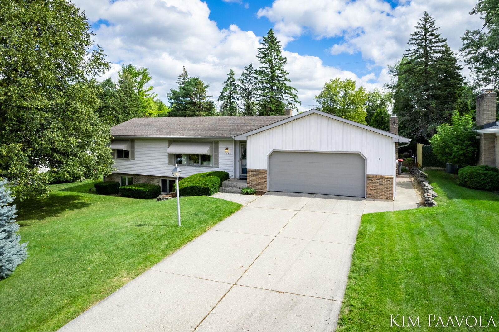 Property Photo: 1840 Keyhill Avenue SE MI 49546