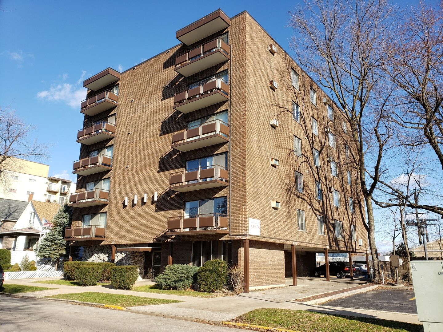 Property Photo: 336 Lathrop Avenue 404 IL 60130