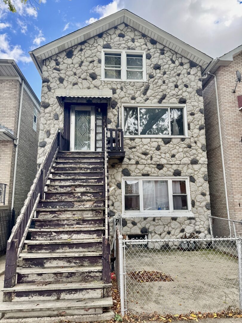 Property Photo:  2849 S Normal Avenue  IL 60616