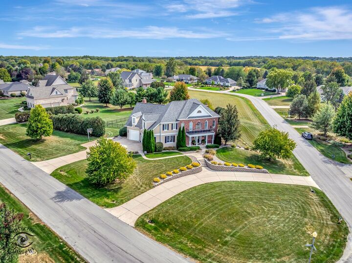 Property Photo: 1037 Deer Trail IL 60914