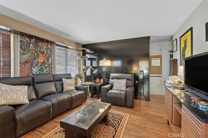 Property Photo:  2410 Vail Avenue  CA 90278 