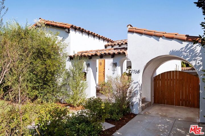 Property Photo: 1768 S Ogden Drive CA 90019