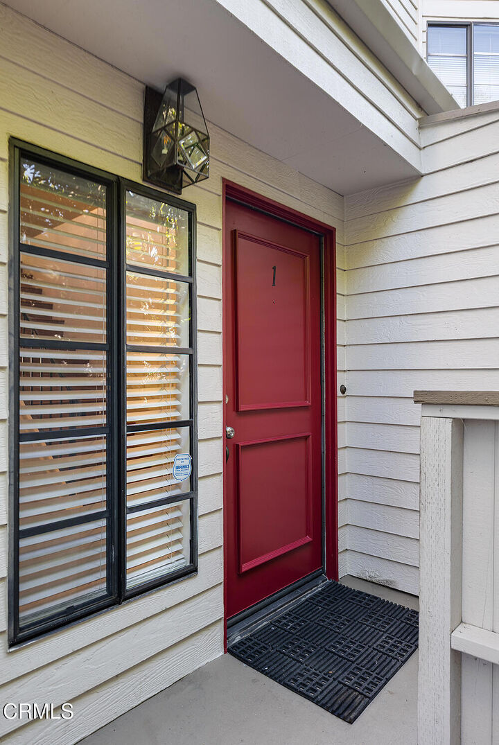 Property Photo: 99 N Catalina Avenue 1 CA 91106