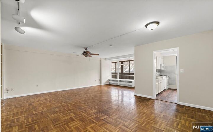 Property Photo:  90 Prospect Avenue 2A  NJ 07601 