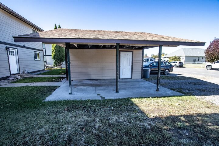 Property Photo:  26 Martha Road  MT 59912 