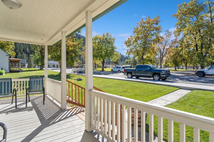 Property Photo:  292 White House Lane  MT 59823 