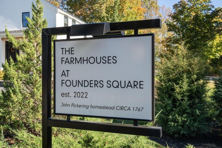Property Photo: 12 Founders Square NH 03840