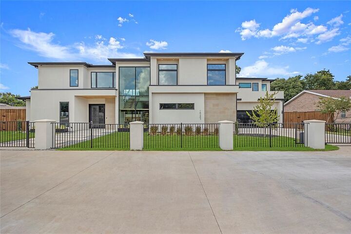 10207 Marsh Lane  Dallas TX 75229 photo