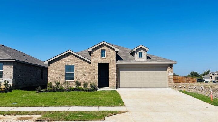 Property Photo:  4228 Trickling Creek Lane  TX 76036