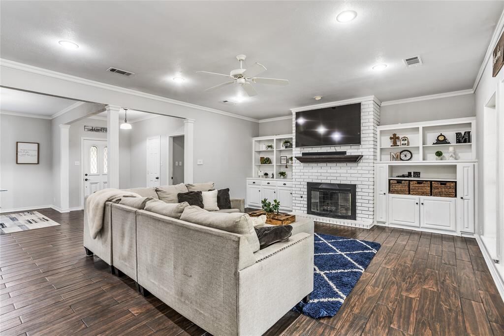 Property Photo:  14 Lillis Park Circle  TX 75020 