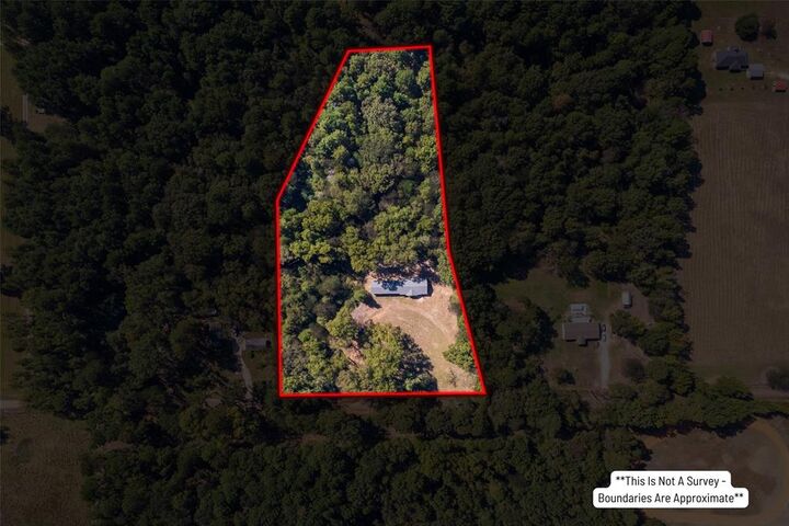 Property Photo:  4890 County Road 4875  TX 75686