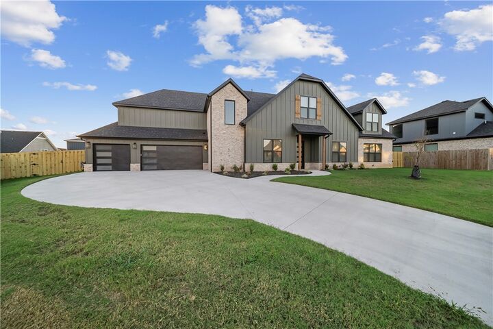 Property Photo: 6416 S 59th Street AR 72758