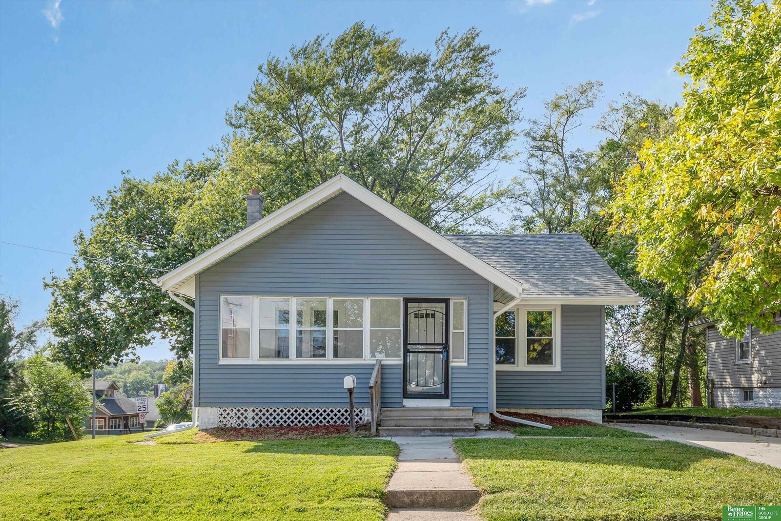 Property Photo: 1104 N 45th Street NE 68132