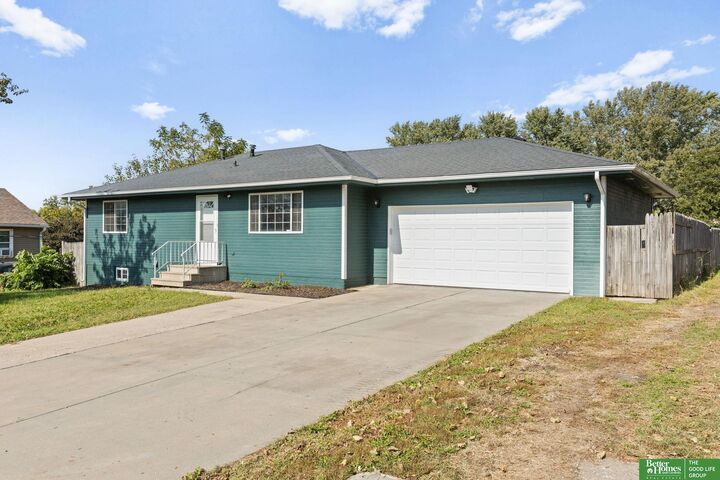 Property Photo: 730 W Dawes Avenue NE 68521