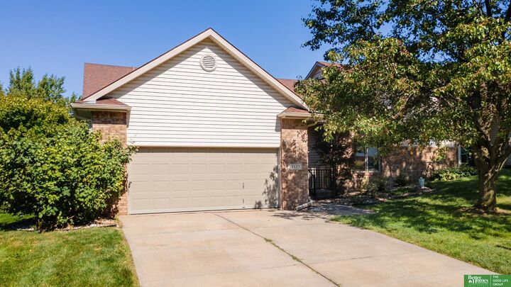 13222 Ellison Avenue  Omaha NE 68164 photo