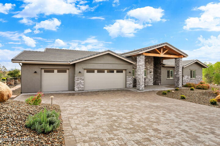 Property Photo:  1849 Enchanted Canyon  AZ 86305