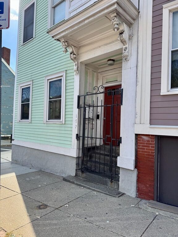 172 Bunker Hill St 3  Boston MA 02129 photo