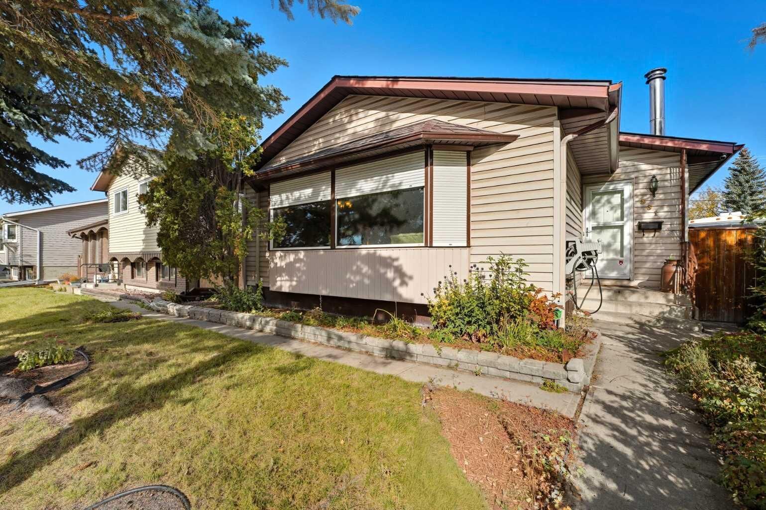 Property Photo: 331 Whitman Place NE AB T1Y 4T2