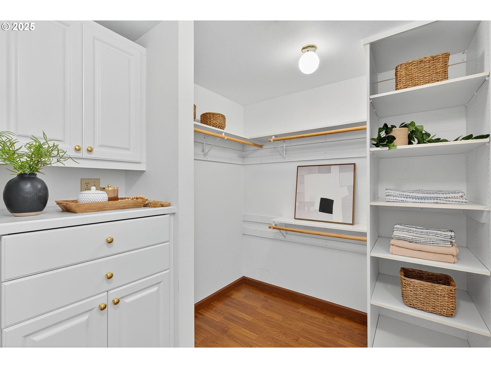 Property Photo: 3350 SW Mitchell St OR 97239