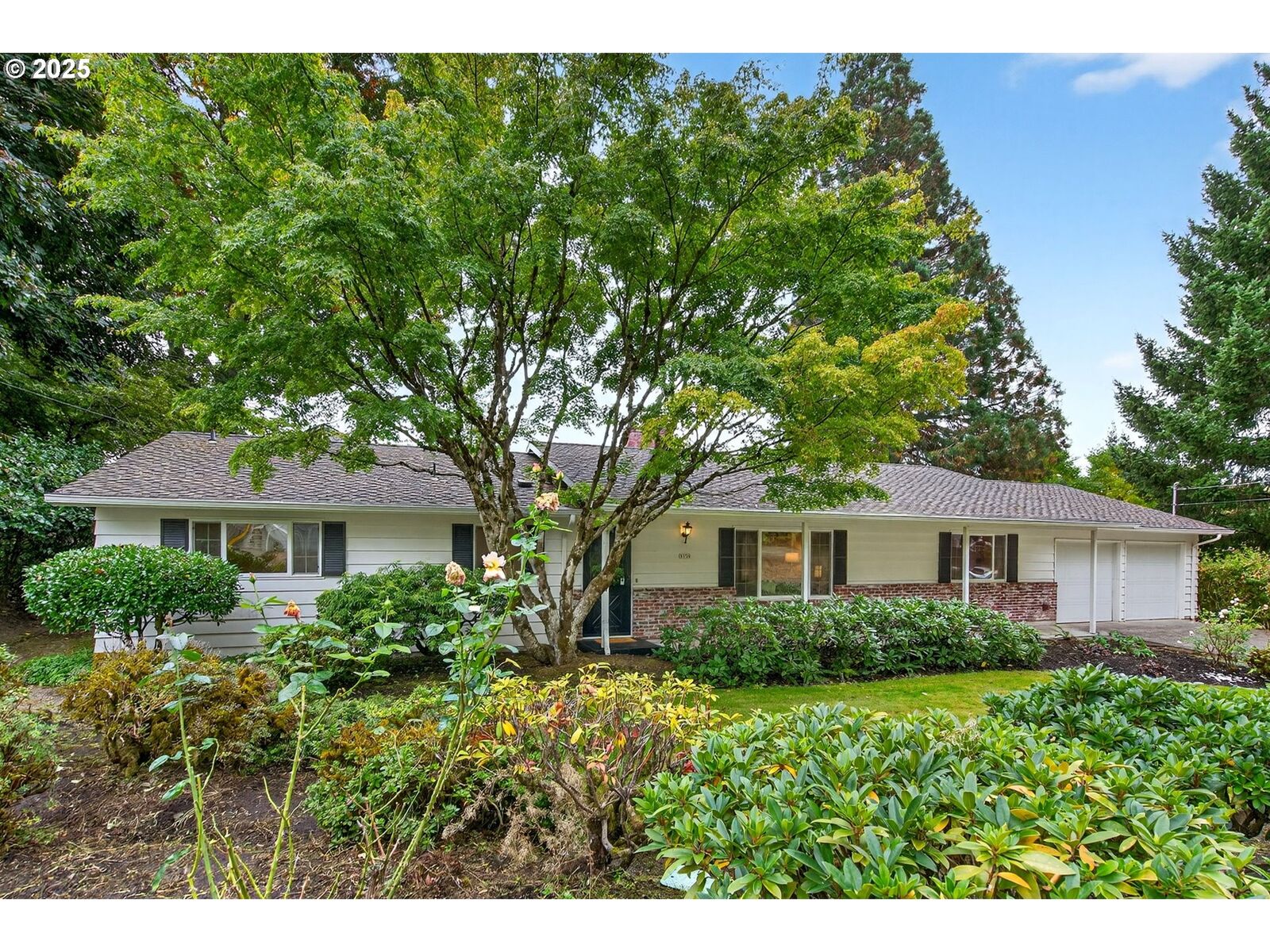 Property Photo: 3350 SW Mitchell St OR 97239